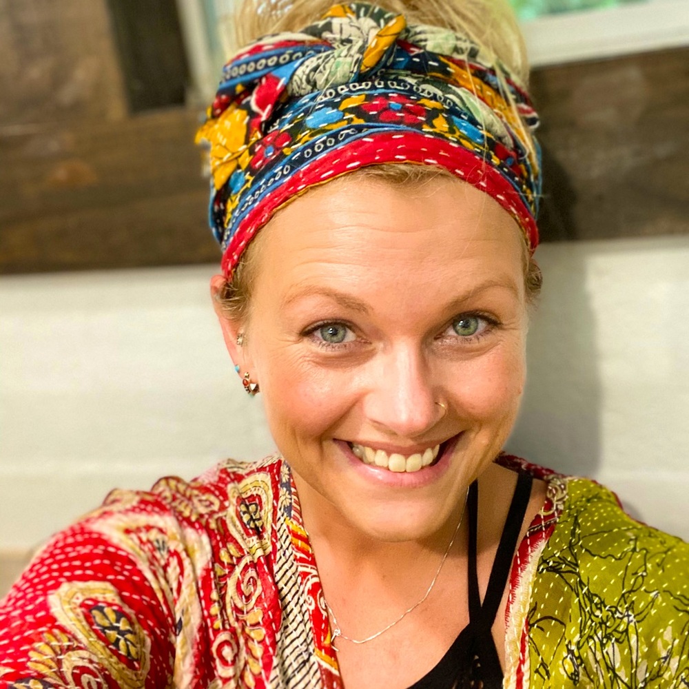 Meet your Posher, Monica